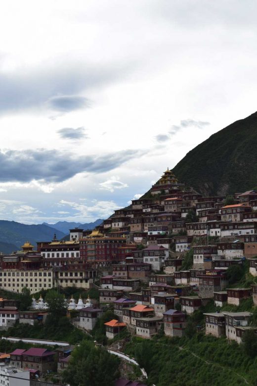 Pelyul monastery